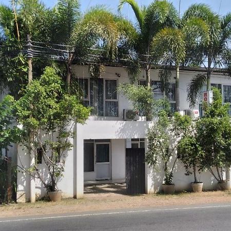 Saragama Holiday Resort 库鲁内格勒 外观 照片