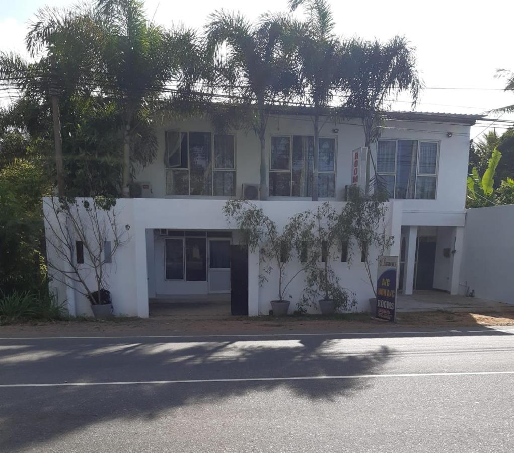 Saragama Holiday Resort 库鲁内格勒 外观 照片
